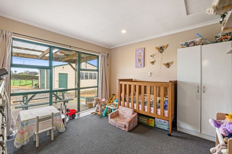 Photo of property in 293 Koputarao Road, Koputaroa, Shannon, 5575