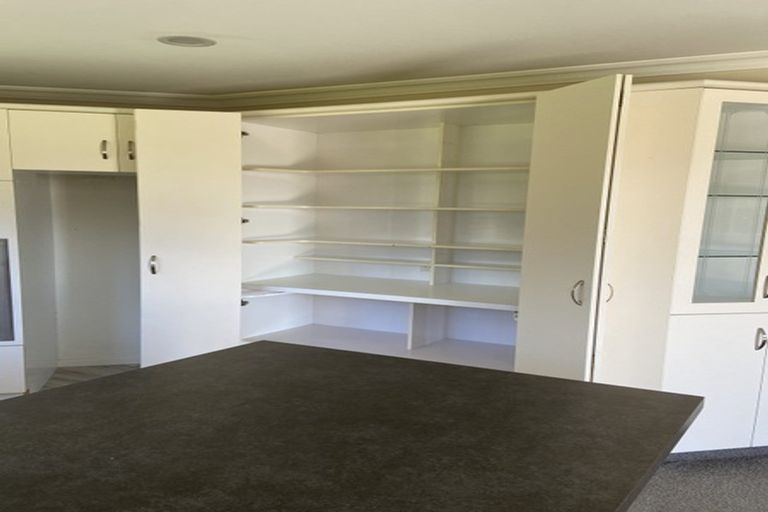 Photo of property in 28 Montana Drive, Pyes Pa, Tauranga, 3112