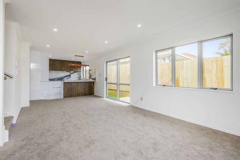 Photo of property in 39 Sunnyside Crescent, Papatoetoe, Auckland, 2025