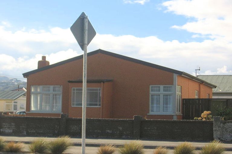 Photo of property in 217 The Esplanade, Petone, Lower Hutt, 5012