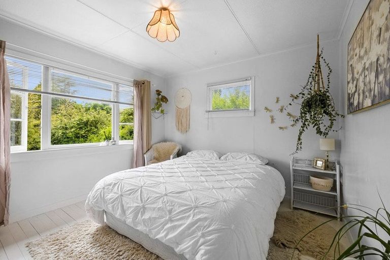 Photo of property in 126 Huatoki Street, Frankleigh Park, New Plymouth, 4310