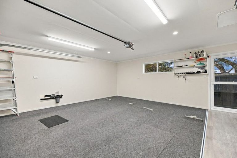 Photo of property in 61 Kotuku Crescent, Woolston, Christchurch, 8023