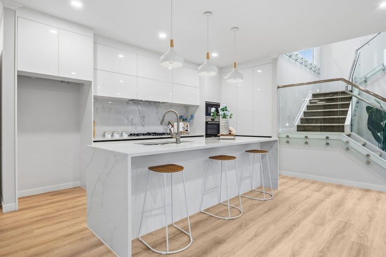 Photo of property in 78 Drumbuoy Drive, Flat Bush, Auckland, 2019