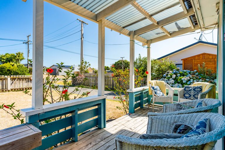 Photo of property in 28 Wood Street, Mangawhai Heads, Mangawhai, 0505