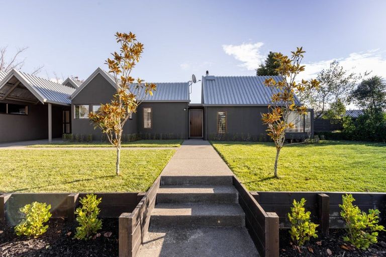 Photo of property in 5 Rush Place, Havelock North, 4130