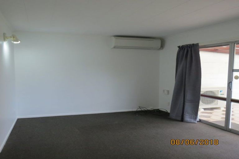 Photo of property in 5 Wells Place, Tamatea, Napier, 4112