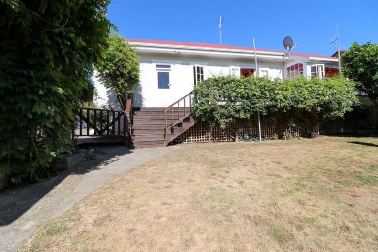 Photo of property in 22 Victoria Avenue, Dannevirke, 4930