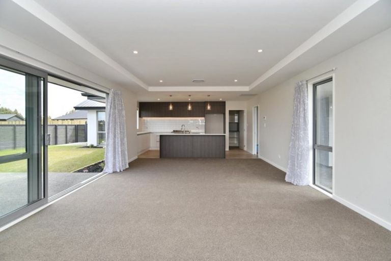 Photo of property in 36 Chatsworth Avenue, Rangiora, 7400