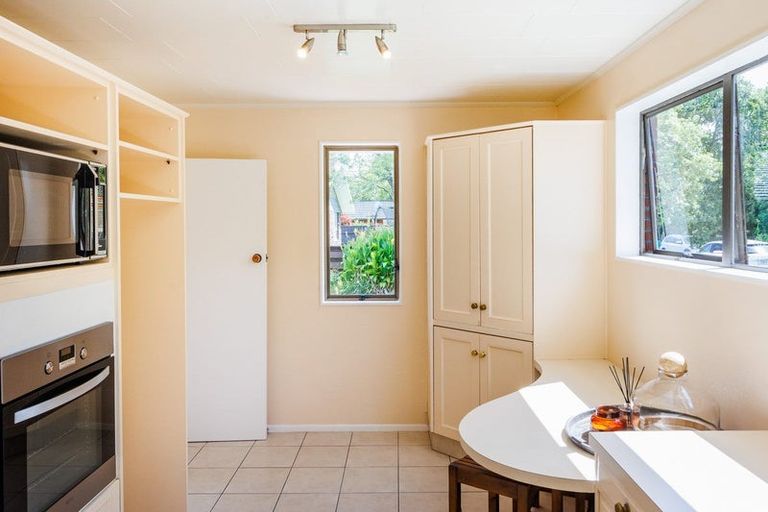 Photo of property in 85 Clifton Terrace, Fitzherbert, Palmerston North, 4410