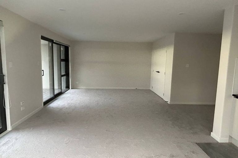 Photo of property in 41b Gracechurch Drive, Flat Bush, Auckland, 2016