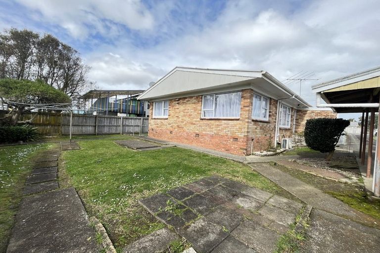 Photo of property in 2/170 Great South Road, Drury, 2113