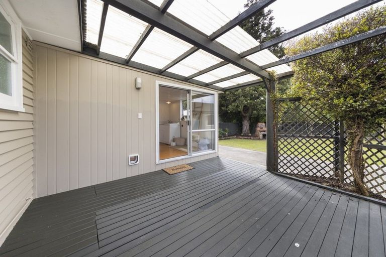 Photo of property in 8 Norwich Place, Awapuni, Palmerston North, 4412