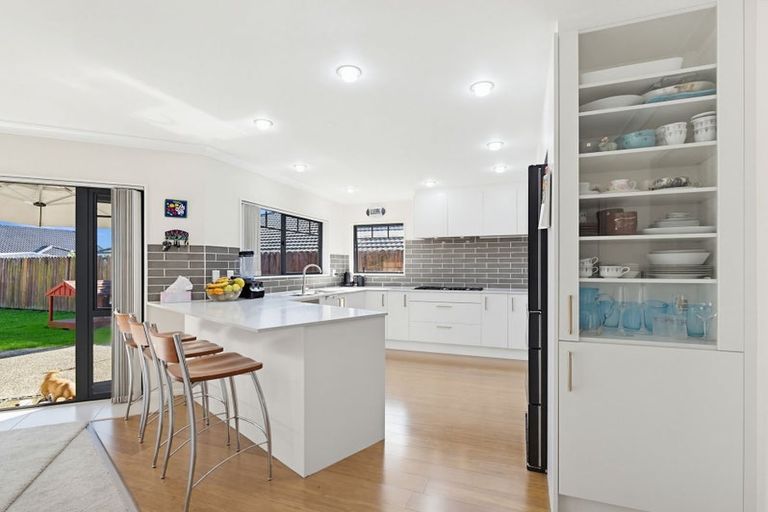 Photo of property in 3 Norm Pellow Drive, Manurewa, Auckland, 2105