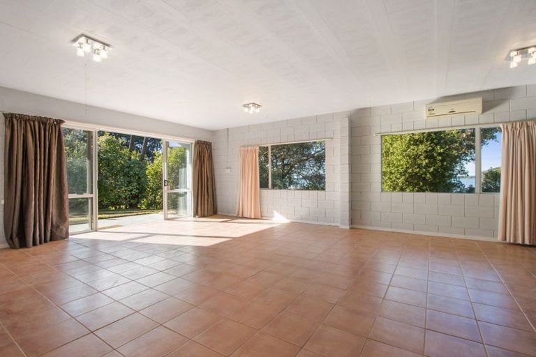 Photo of property in 22 Giles Way, Tanners Point, Katikati, 3177