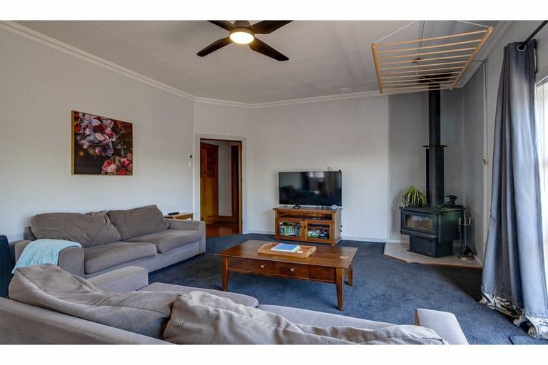 Photo of property in 32 Regent Street, West End, Timaru, 7910