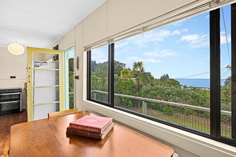 Photo of property in 8 Spray Crescent, Leigh, 0985