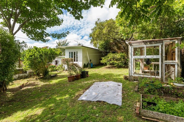 Photo of property in 136 Hine Road, Wainuiomata, Lower Hutt, 5014