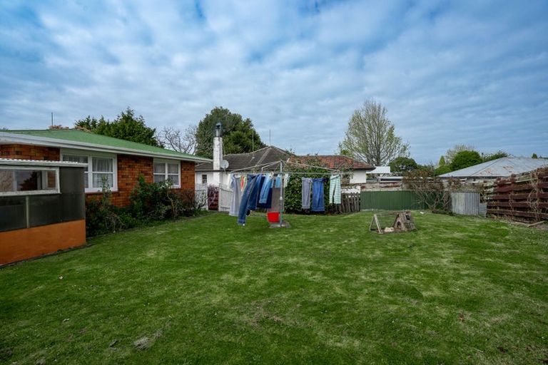 Photo of property in 72 Lethbridge Street, Feilding, 4702