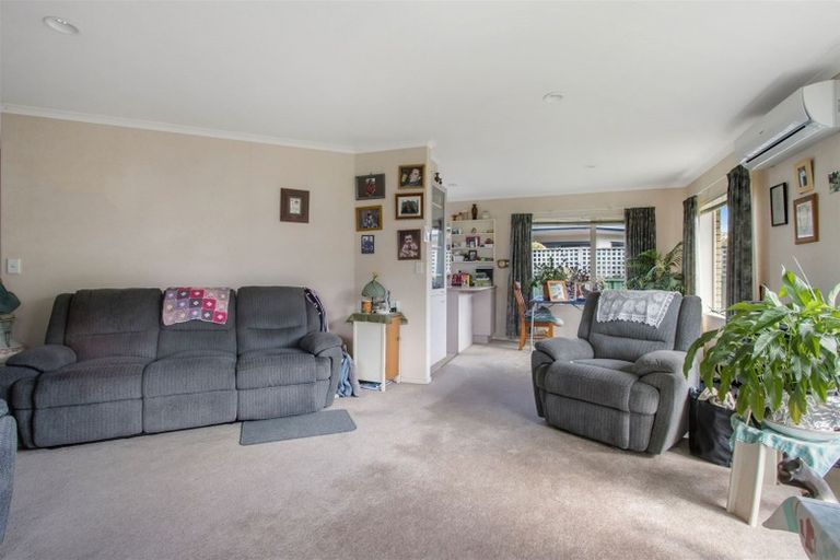 Photo of property in 8 Donegal Place, Katikati, 3129