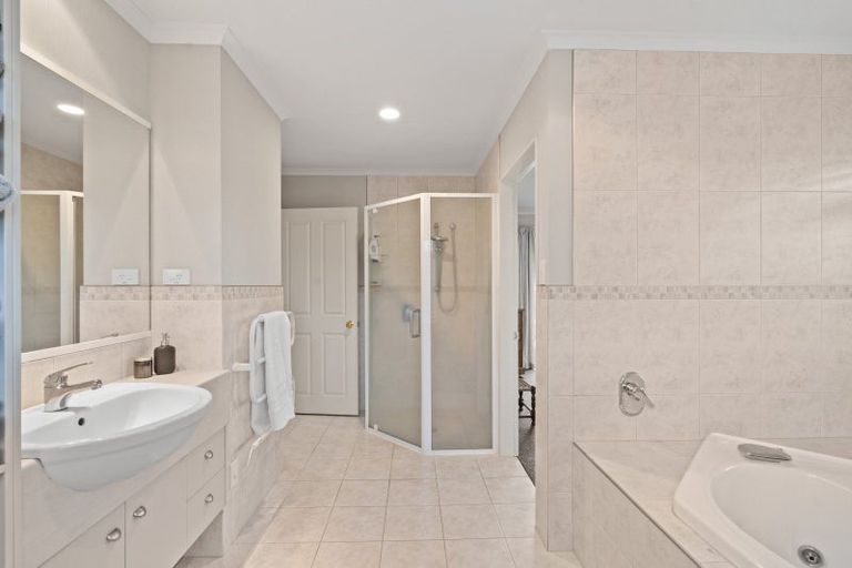 Photo of property in 48 Oxford Street, Te Puke, 3119