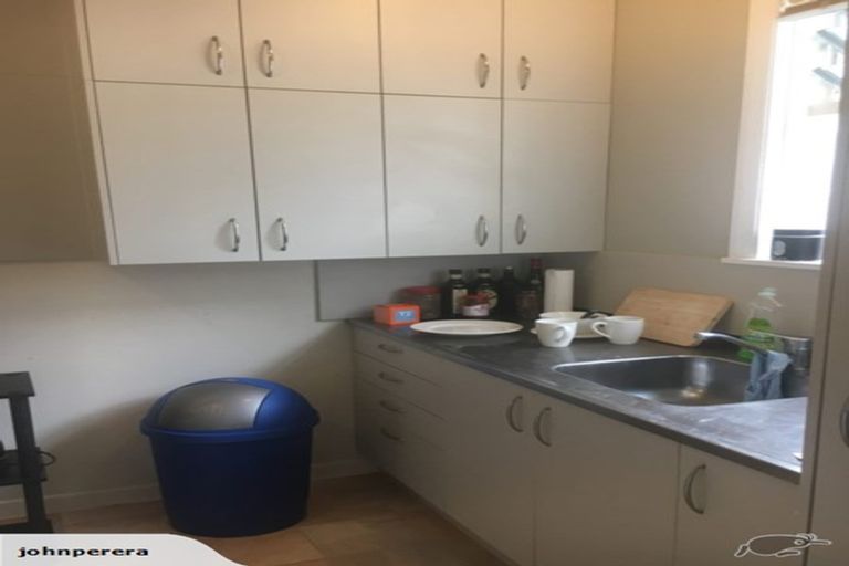 Photo of property in 1/17 Clifton Terrace, Kelburn, Wellington, 6012