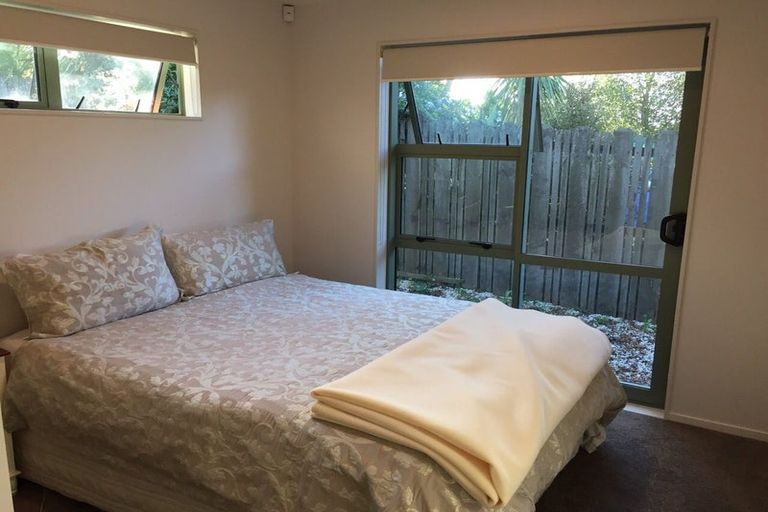 Photo of property in 3 Tern Place, Unsworth Heights, Auckland, 0632