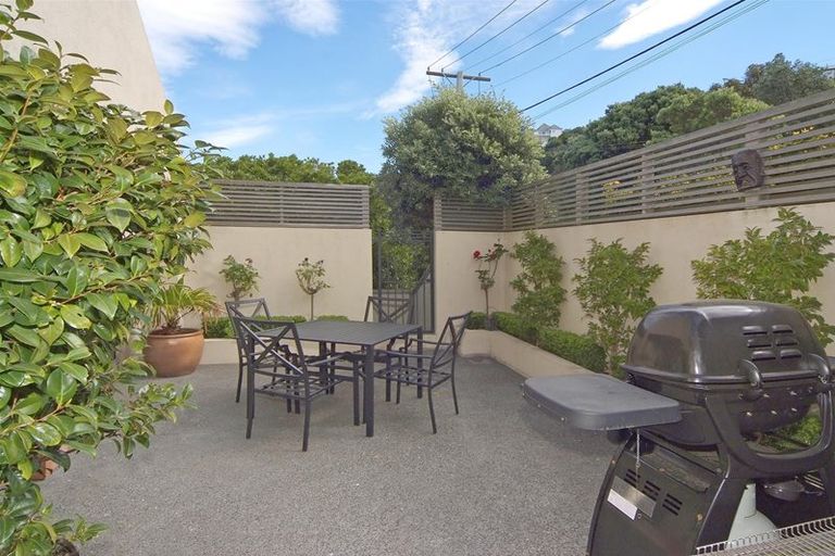 Photo of property in 48 Homebush Road, Khandallah, Wellington, 6035