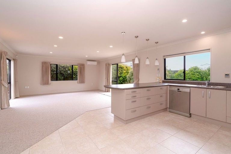 Photo of property in 18 Ludlam Way, Otaki, 5512