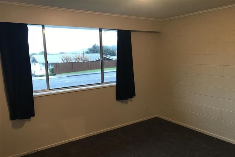 Photo of property in 113-115 Horoeka Street, Stokes Valley, Lower Hutt, 5019