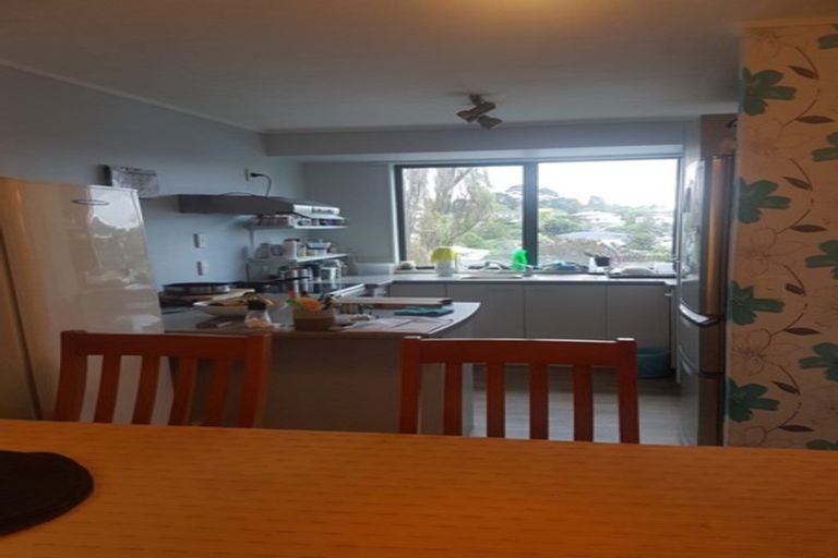 Photo of property in 42 Maywood Crescent, Glen Eden, Auckland, 0602