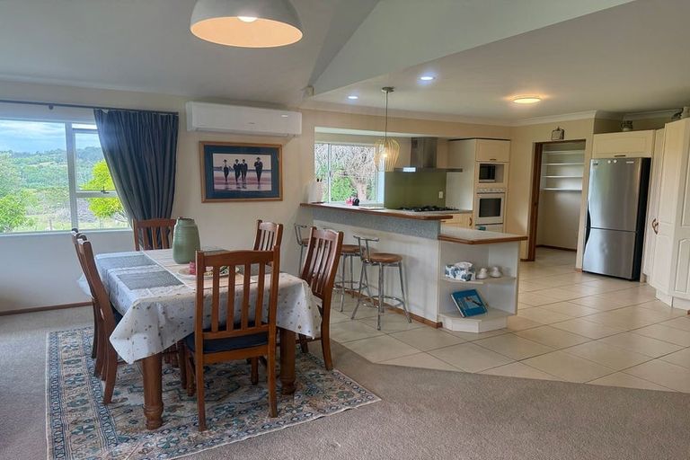 Photo of property in 38 Henson Road, Whitford, Howick, 2571