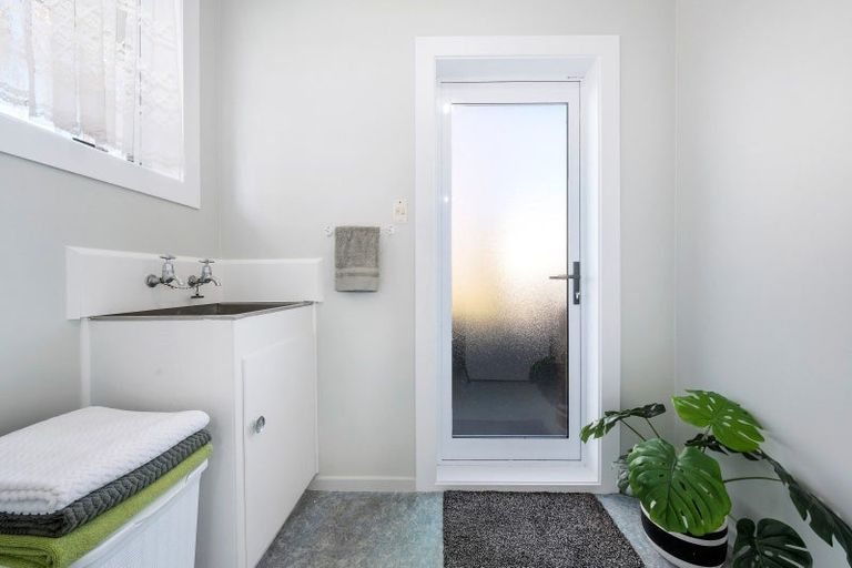 Photo of property in 1/17 Tyrone Street, Belfast, Christchurch, 8051