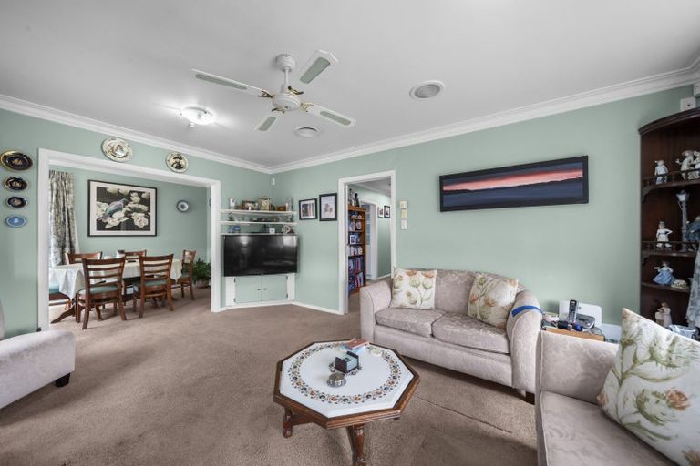 Photo of property in 240 High Street North, Carterton, 5713