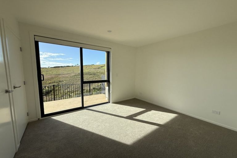 Photo of property in 6/23 Makomako Drive, Orewa, 0931