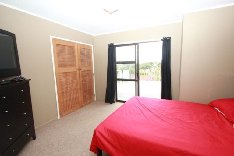 Photo of property in 25 Virgo Place, Glen Eden, Auckland, 0602