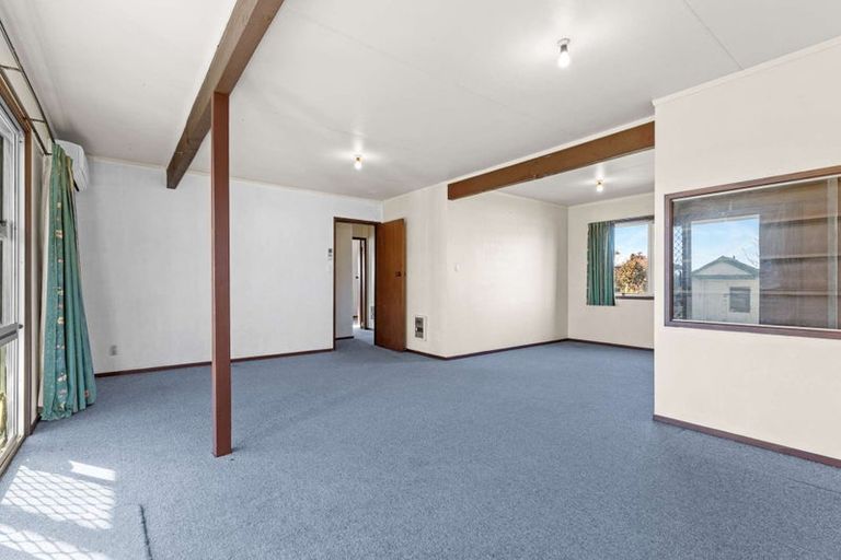 Photo of property in 3 Sequoia Crescent, Owhata, Rotorua, 3010