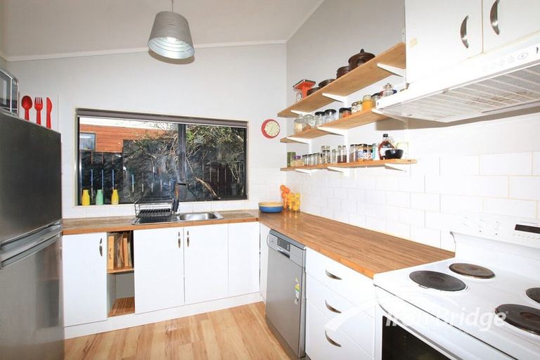Photo of property in 3/21 Taurus Crescent, Beach Haven, Auckland, 0626