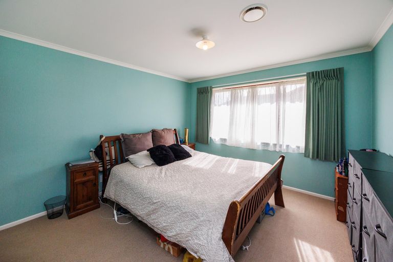 Photo of property in 49 Branigan Parade, Kelvin Grove, Palmerston North, 4414