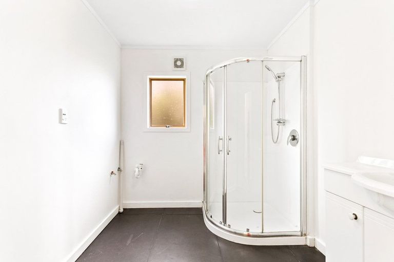 Photo of property in 39a Everard Avenue, Army Bay, Whangaparaoa, 0930