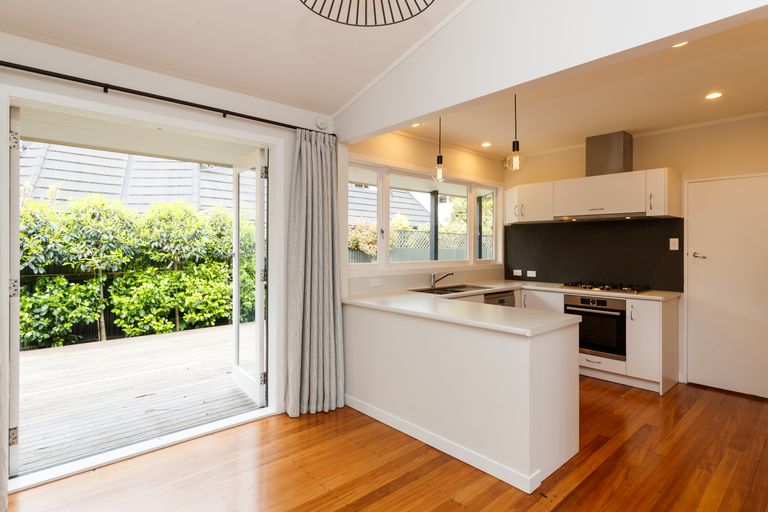 Photo of property in 26b Ihaka Street, Hokowhitu, Palmerston North, 4410