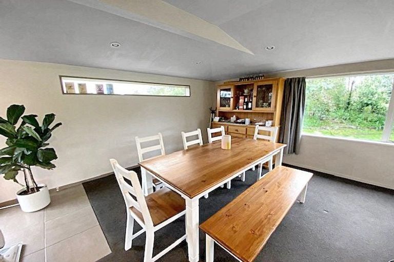 Photo of property in 65 Bridge Street, Coalgate, 7673