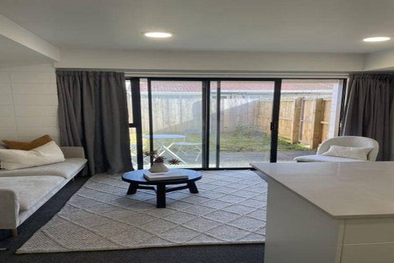 Photo of property in 10/129 St George Street, Papatoetoe, Auckland, 2025