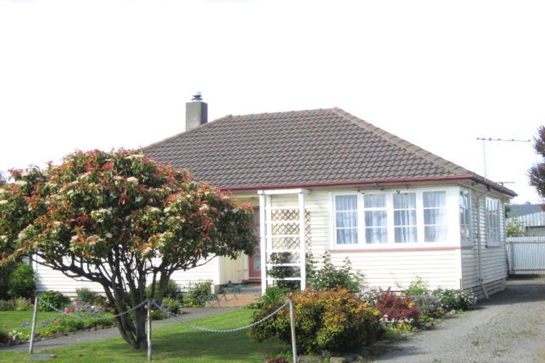 Photo of property in 14 Churchill Street, Mayfield, Blenheim, 7201