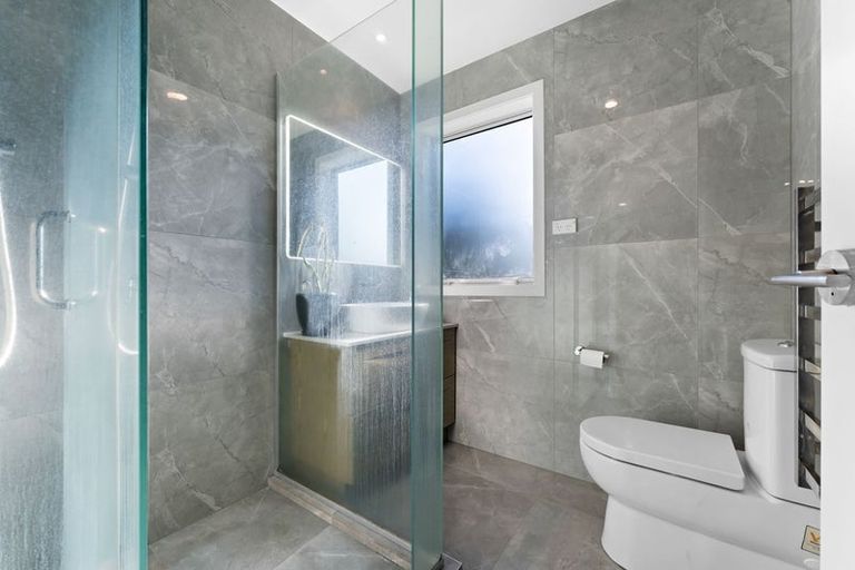 Photo of property in 24 Glendene Avenue, Glendene, Auckland, 0602