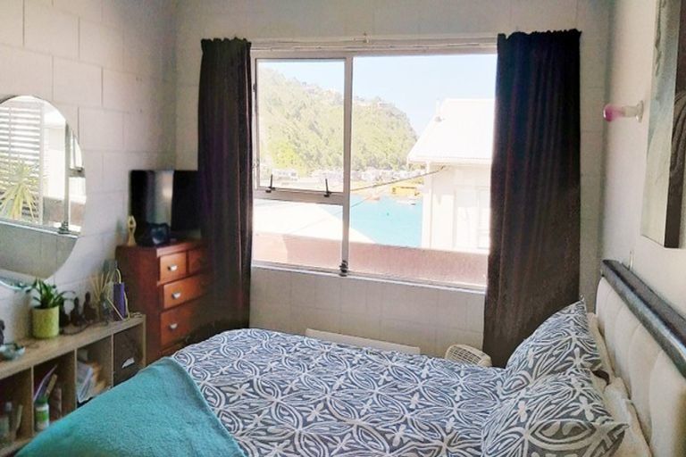 Photo of property in 3/201 Derwent Street, Island Bay, Wellington, 6023