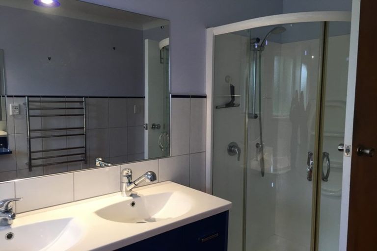 Photo of property in 459 East Coast Road, Murrays Bay, Auckland, 0630