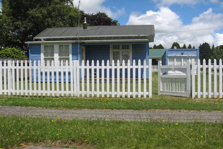 Photo of property in 16 Grey Street, Raetihi, 4632