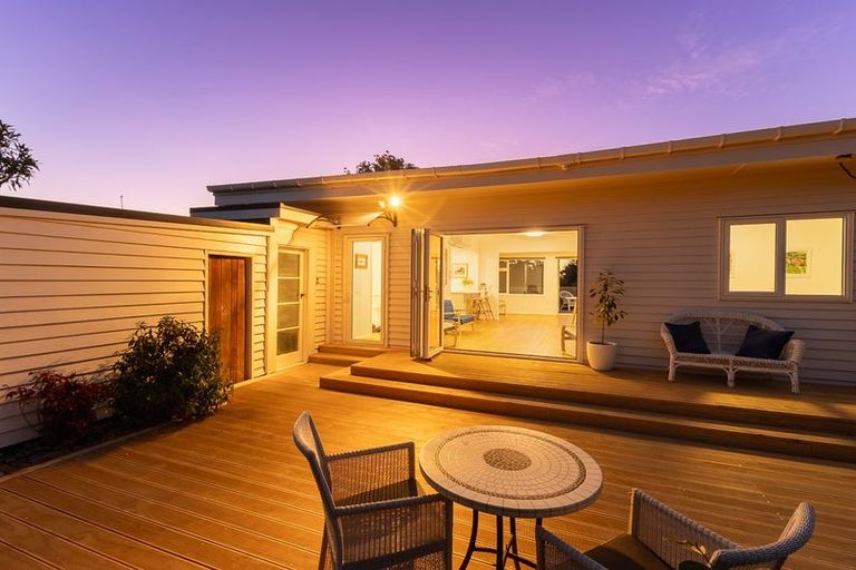 Photo of property in 16 Allen Road, Raumati Beach, Paraparaumu, 5032