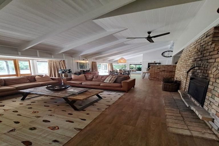 Photo of property in 18 Clark Road, Karaka, Papakura, 2580