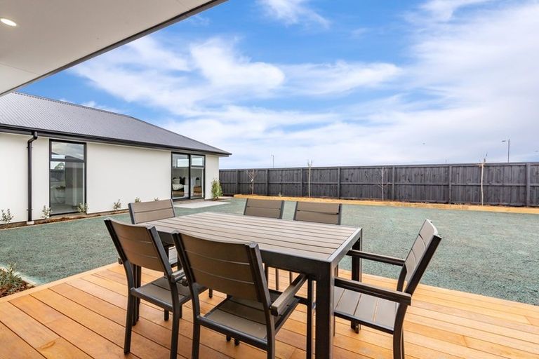 Photo of property in 12 Harrison Drive, Tikipunga, 0112